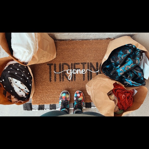 Meet your Posher, Larhea - Picture 2 of 5